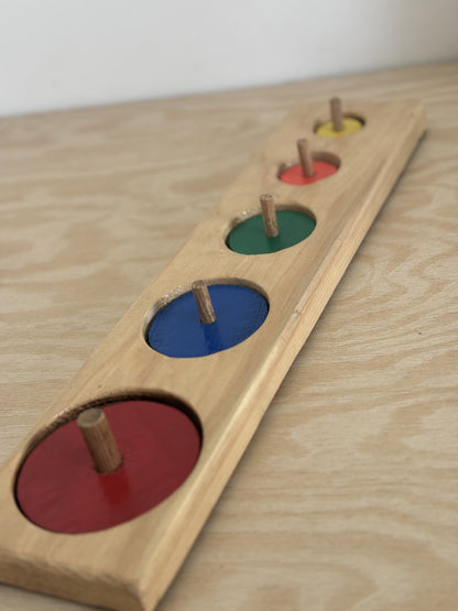 Drvena igračka za učenje boja i pojma veličine